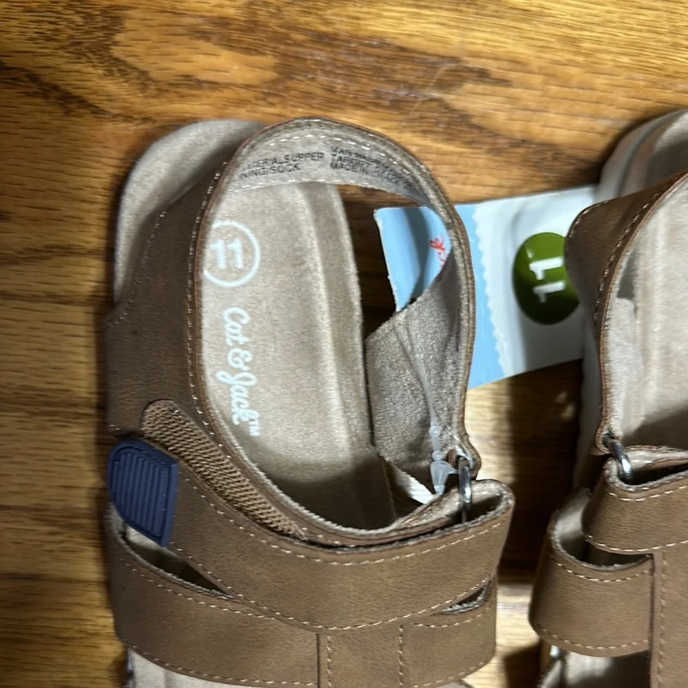 Brown Kids Sandals - Picture 2 of 3